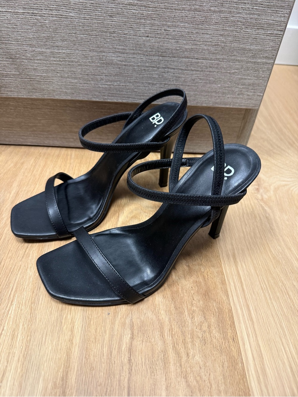 BP Nordstroms sz 7.5 black strappy sandal heels